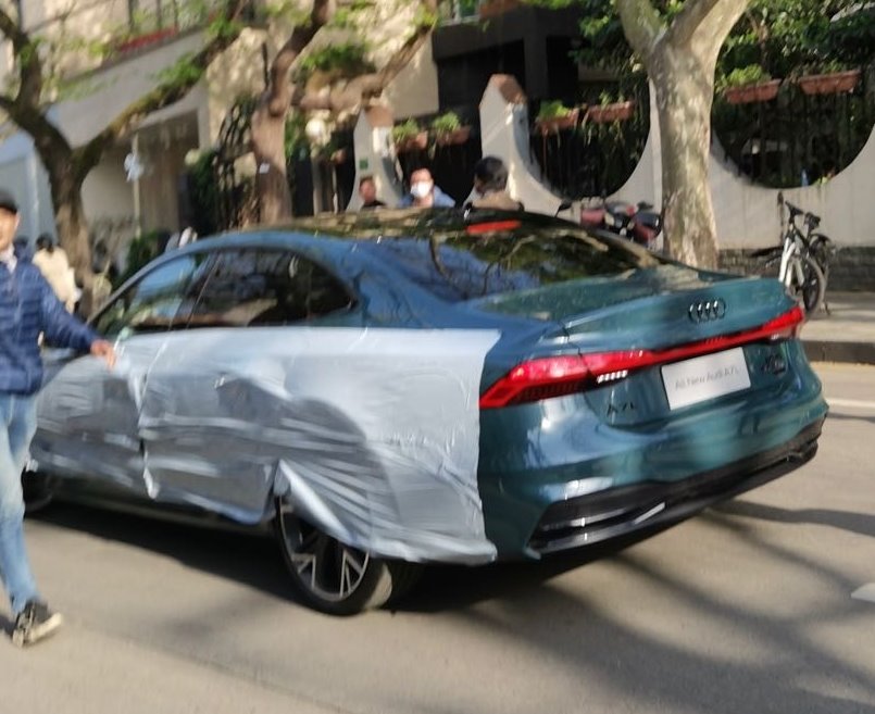 Thiết kế đu&ocirc;i xe mới của Audi A7L 2021