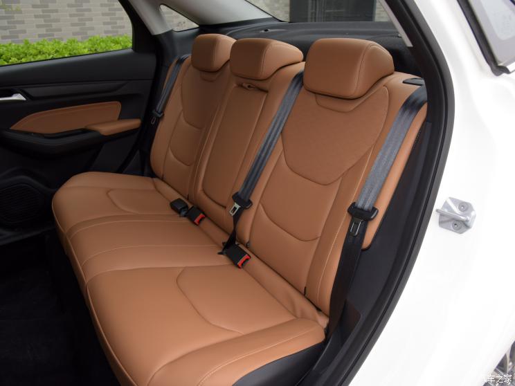 Ghế sau của Ford Escort 2021 Ghế sau của Ford Escort 2021