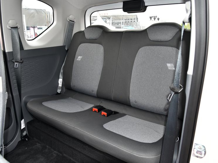 Ghế sau của Wuling Hongguang Mini EV Macaron 2021 Ghế sau của Wuling Hongguang Mini EV Macaron 2021