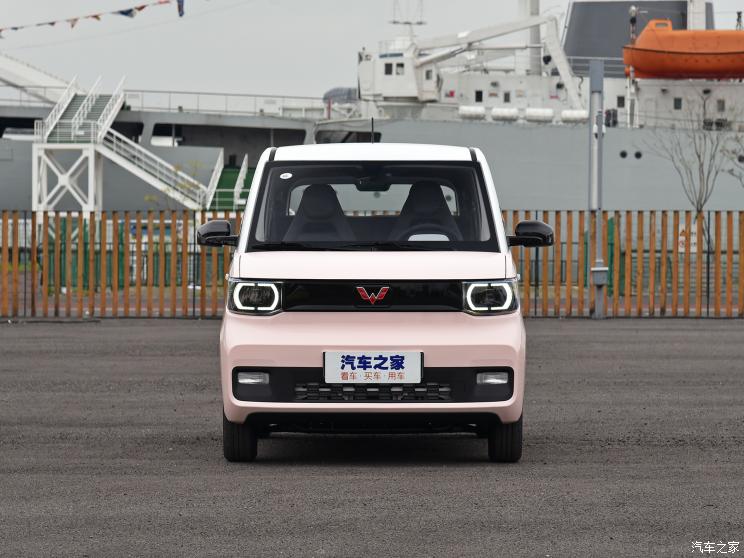 Cận cảnh thiết kế đầu xe của Wuling Hongguang Mini EV Macaron 2021 Cận cảnh thiết kế đầu xe của Wuling Hongguang Mini EV Macaron 2021