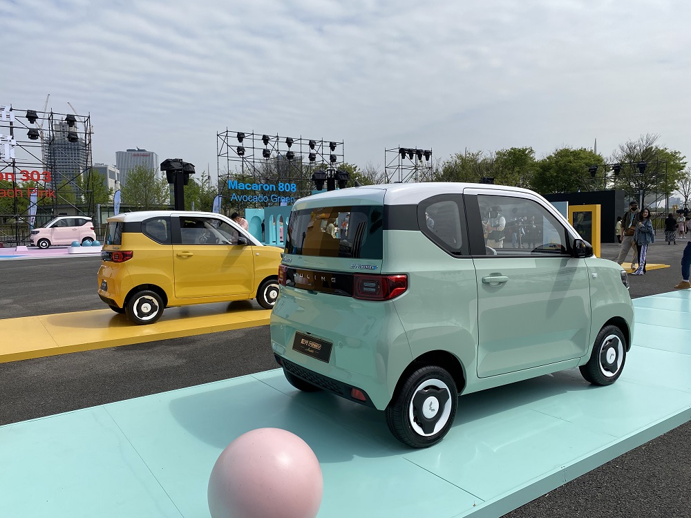 Wuling Hongguang Mini EV Macaron 2021 sơn phối 2 màu Wuling Hongguang Mini EV Macaron 2021 sơn phối 2 màu