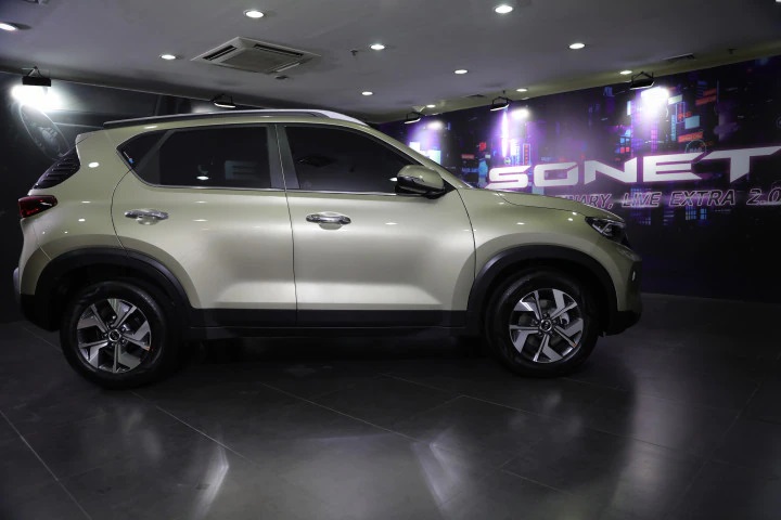 Kia Sonet 7 chỗ có kích thước giống bản 5 chỗ