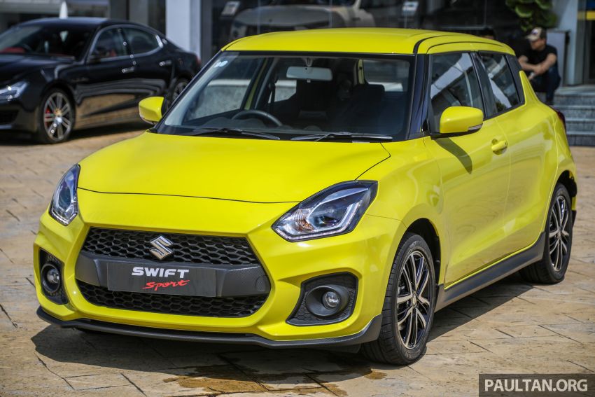 Suzuki Swift Sport 2021 c&oacute; 2 hốc đ&egrave;n sương m&ugrave; t&aacute;ch ri&ecirc;ng