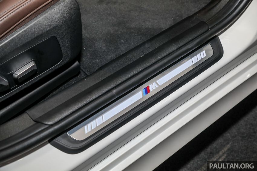 Ốp bậc cửa của BMW 3-Series Li 2021