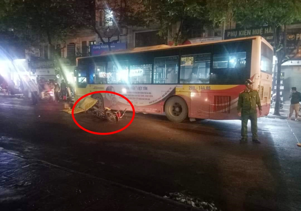Vụ tai nạn l&agrave;m 1 người đ&agrave;n &ocirc;ng tử vong tại chỗ
