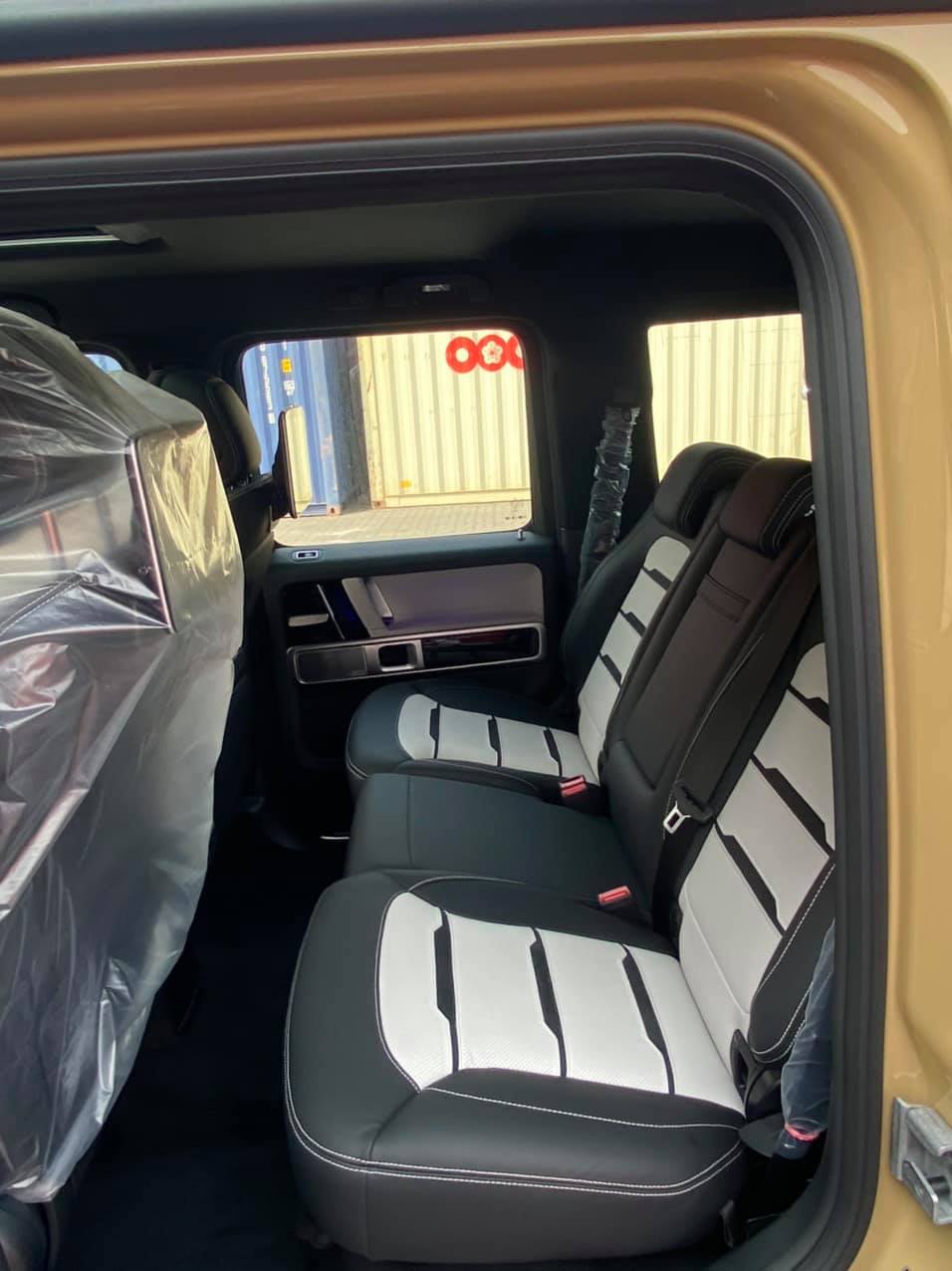 Ghế ngồi của Mercedes-AMG G63 màu Desert Sand