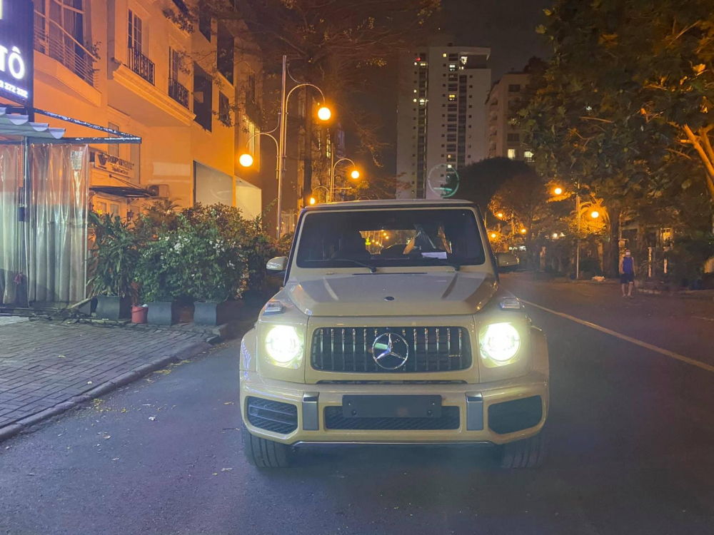 Mercedes-AMG G63 mới về nước nổi bật tr&ecirc;n đường phố quận 7