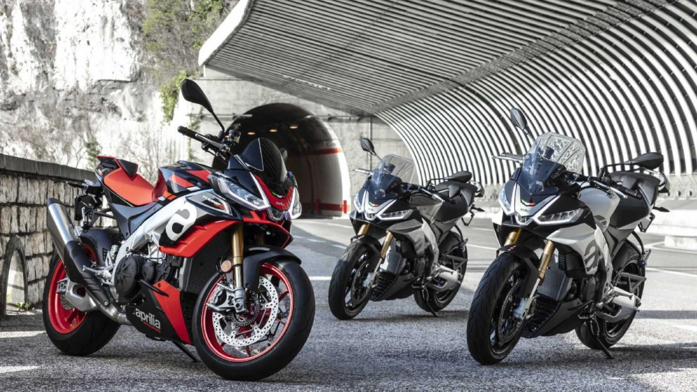 Aprilia Tuono V4 Factory và Tuono V4 2021