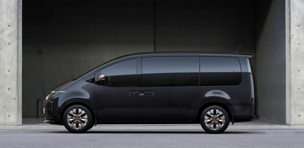 Hyundai Staria 2021 l&agrave; xe MPV cỡ lớn