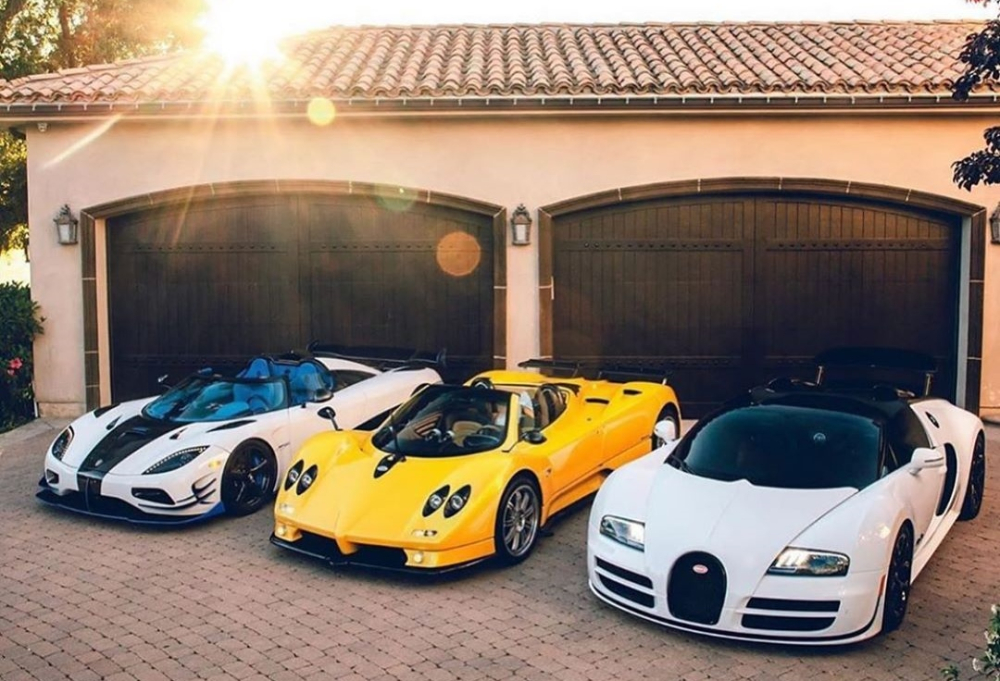 Hoàng Kim Khánh có thể sẽ bổ sung 1 trong 3 thương hiệu Bugatti, Pagani và Koenigsegg vào bộ sưu tập xe của mình Hoàng Kim Khánh có thể sẽ bổ sung 1 trong 3 thương hiệu Bugatti, Pagani và Koenigsegg vào bộ sưu tập xe của mình