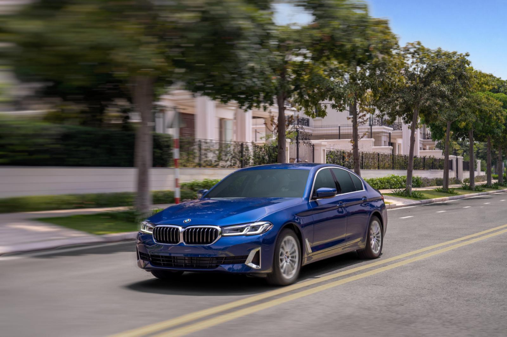 BMW 520i Luxury Line 2021. BMW 520i Luxury Line 2021.