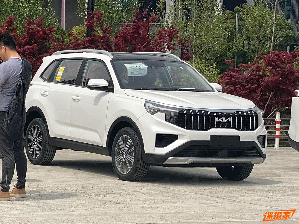 Kia Sportage Ace 2021 lộ diện trong triển l&atilde;m &Ocirc; t&ocirc; Thượng Hải 2021