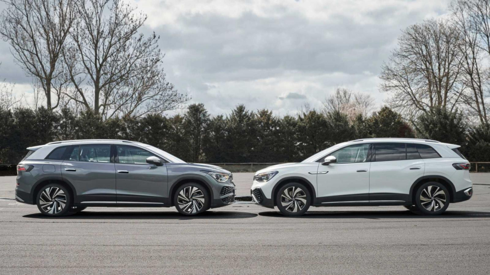 Phía sườn của Volkswagen ID.6 Crozz và ID.6 X