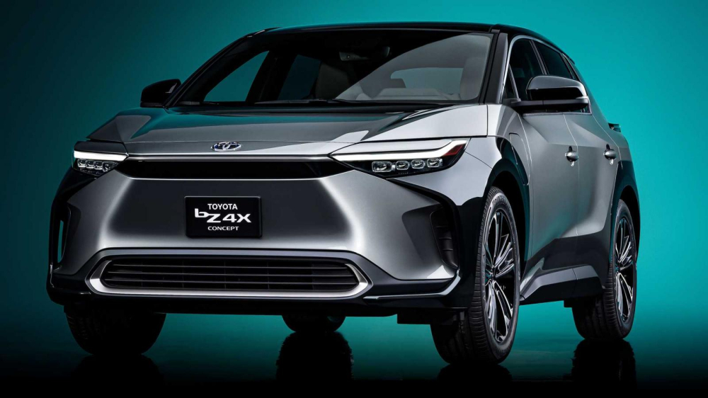Ph&iacute;a trước của Toyota bZ4X