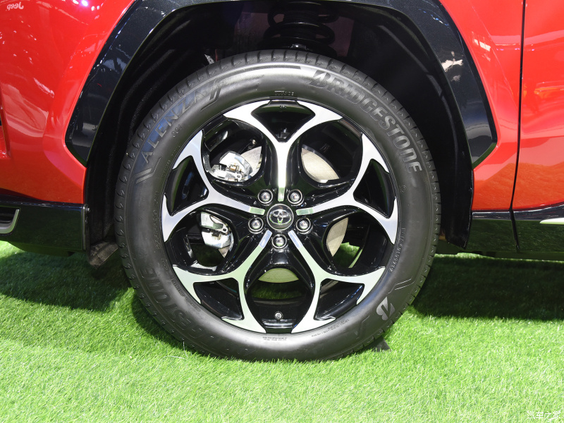 Vành 19 inch của Toyota Wildlander PHEV 2021 Vành 19 inch của Toyota Wildlander PHEV 2021