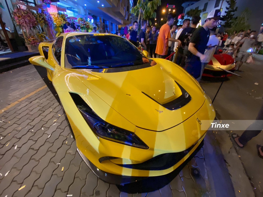 Ferrari F8 Spider với bản độ đẹp mắt