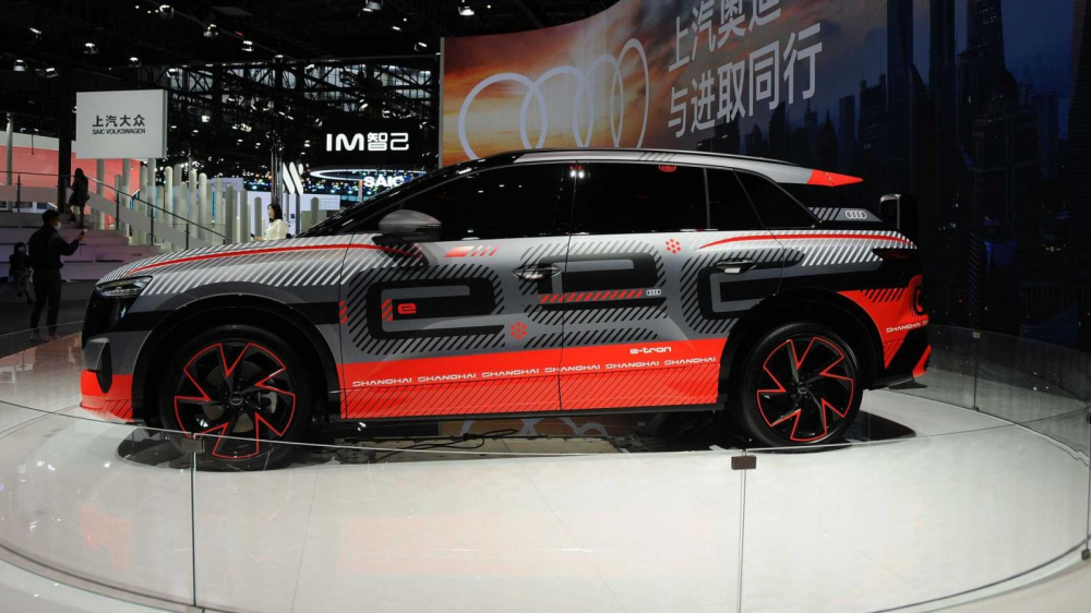 Phía sườn của Audi Concept Shanghai
