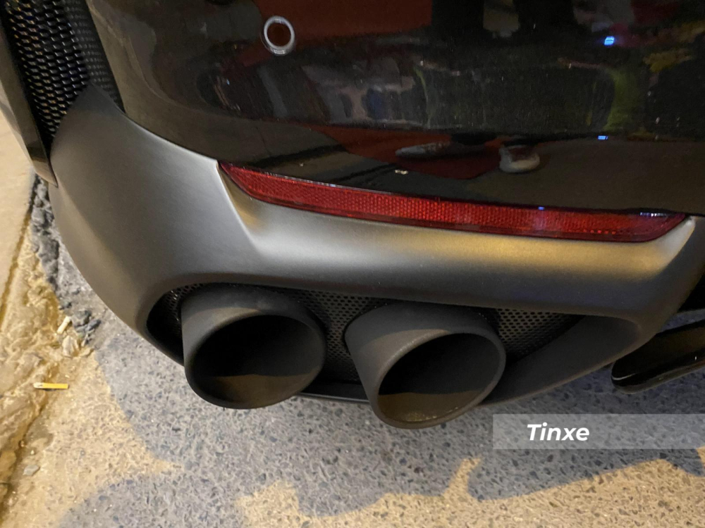 Việc thay khẩu pháo của Fi cũng mang đến âm thanh đã tai hơn cho siêu xe Ferrari 812 Superfast Việc thay khẩu pháo của Fi cũng mang đến âm thanh đã tai hơn cho siêu xe Ferrari 812 Superfast