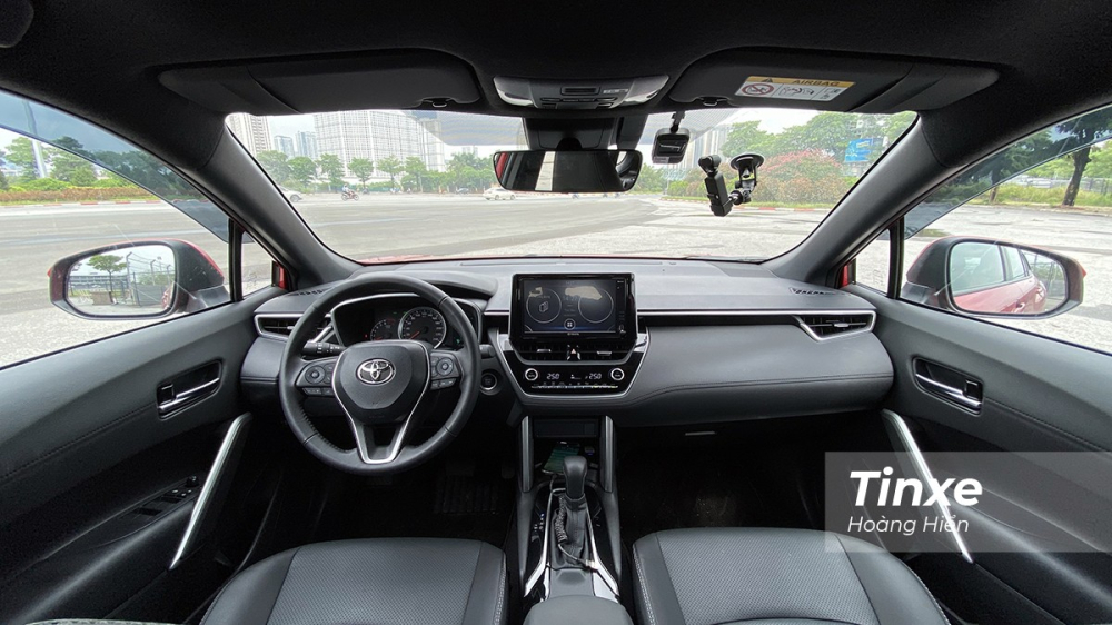 Nội thất của Toyota Corolla Cross 1.8V.
