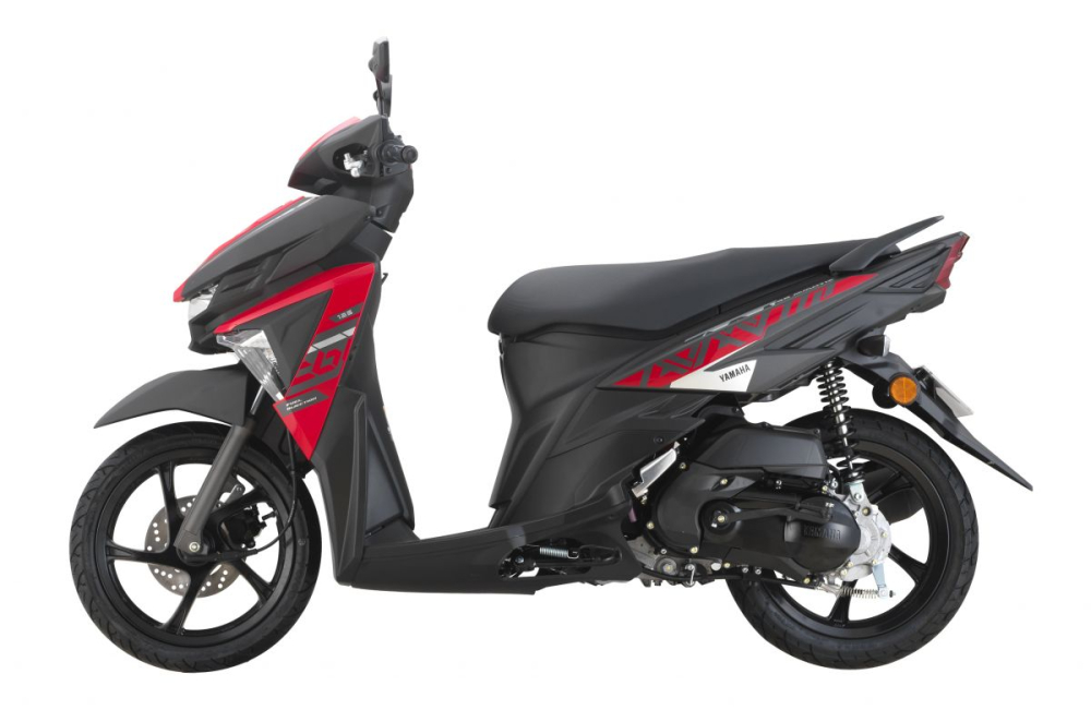 Bộ tem thiết kế mới tr&ecirc;n Yamaha Avantiz 2021
