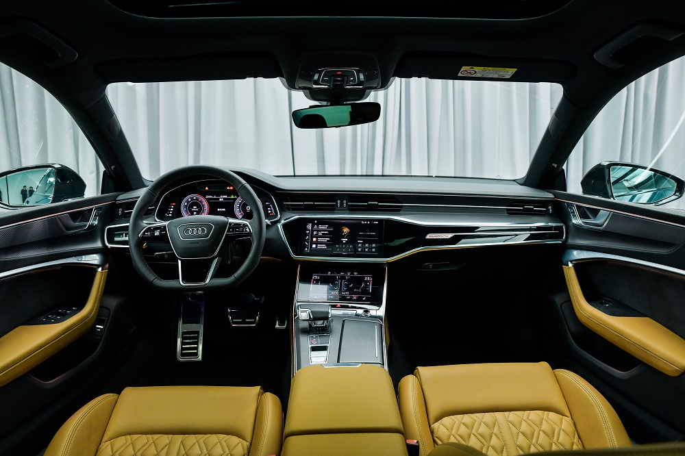 Nội thất b&ecirc;n trong Audi A7L 2021