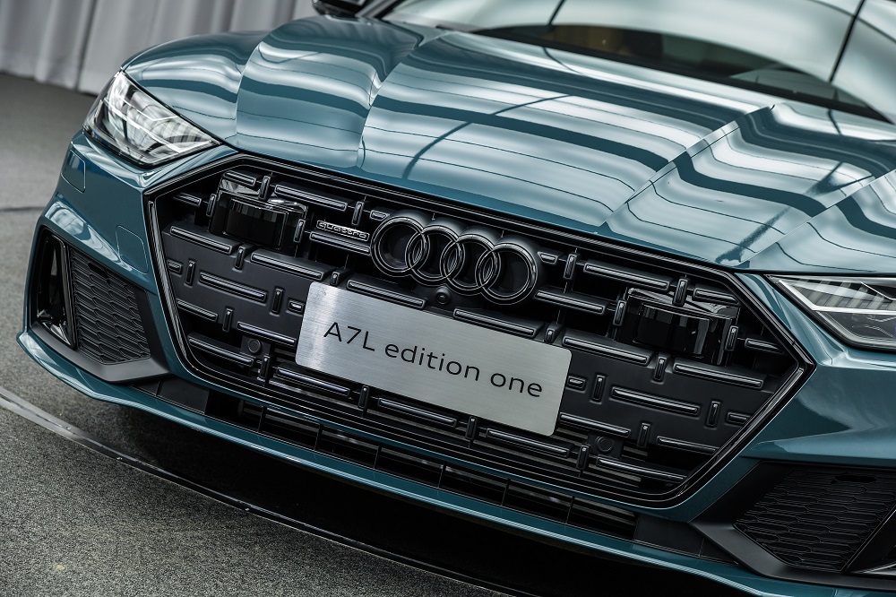Audi A7L 2021 c&oacute; hệ thống treo kh&iacute; n&eacute;n chủ động