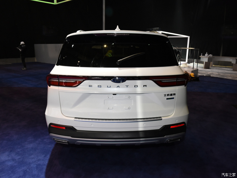 Thiết kế đằng sau của Ford Equator 2021