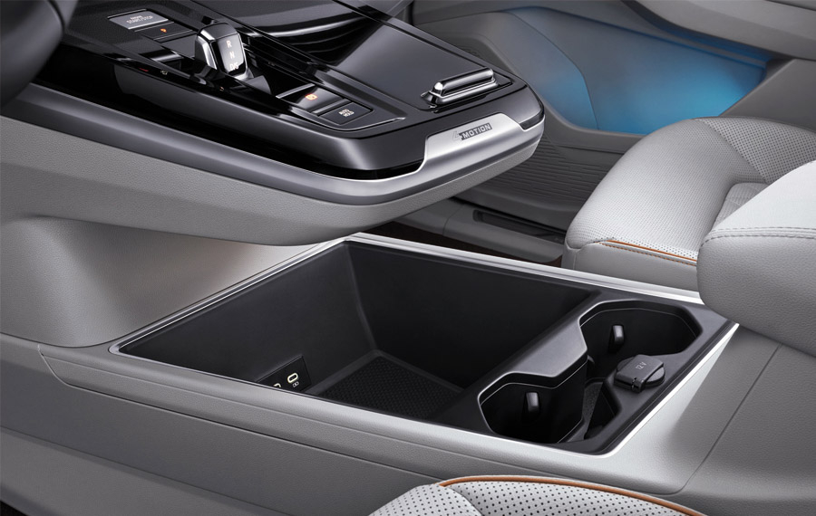 Ngăn chứa đồ dưới cụm điều khiển trung t&acirc;m của Volkswagen Talagon