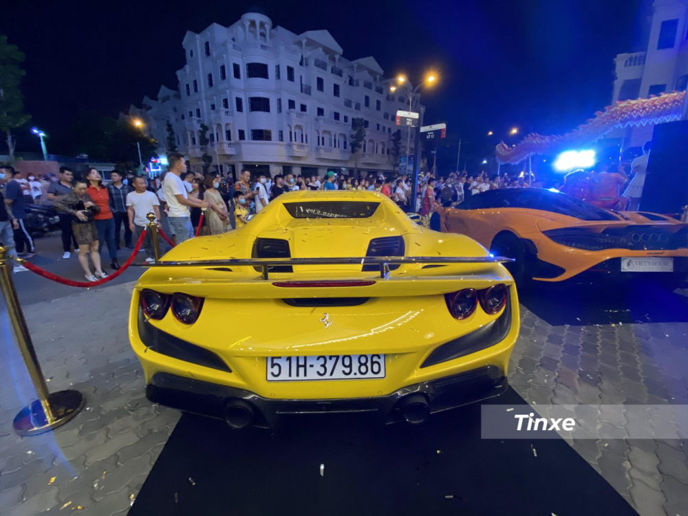 Ferrari F8 Spider độ Novitec có sức mạnh lên đến 806 mã lực