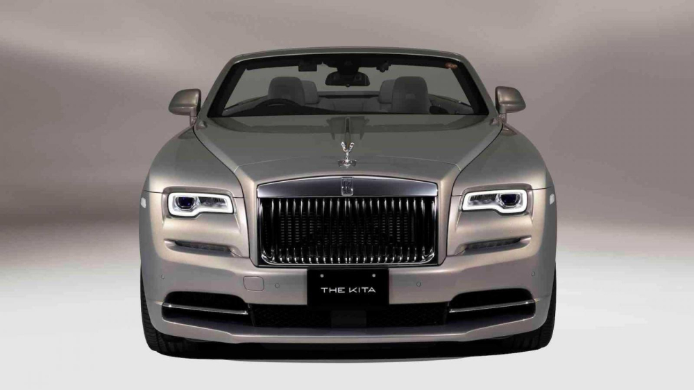 Đầu xe Rolls-Royce Dawn The Kita