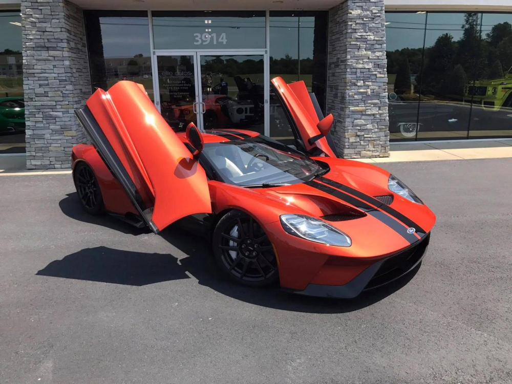Diện mạo của 1 chiếc si&ecirc;u xe Ford GT