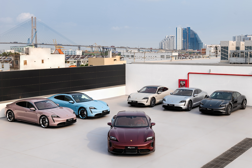 Dàn xe Porsche Taycan tại Việt Nam.