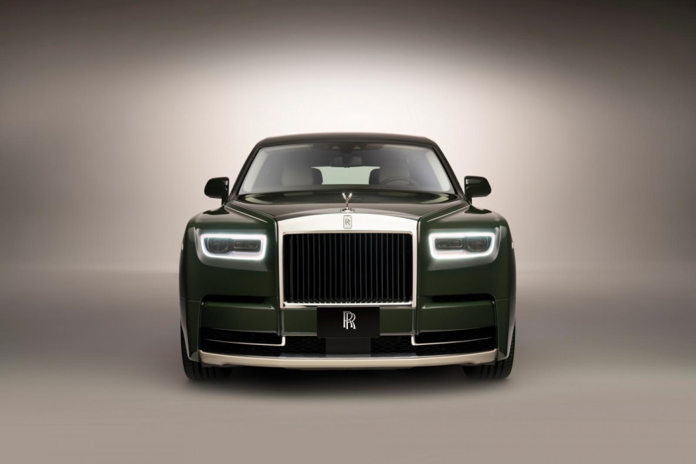Rolls-Royce Phantom Oribe được sơn màu theo gốm Oribe của Nhật Bản