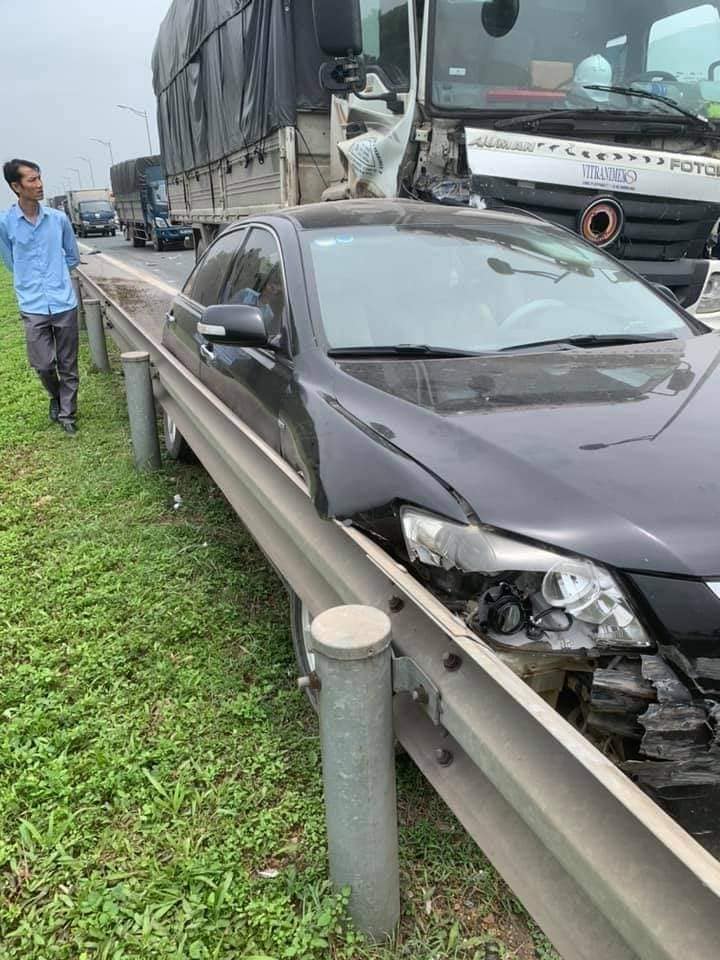 Kh&ocirc;ng c&oacute; thương vong về người trong vụ tai nạn n&agrave;y