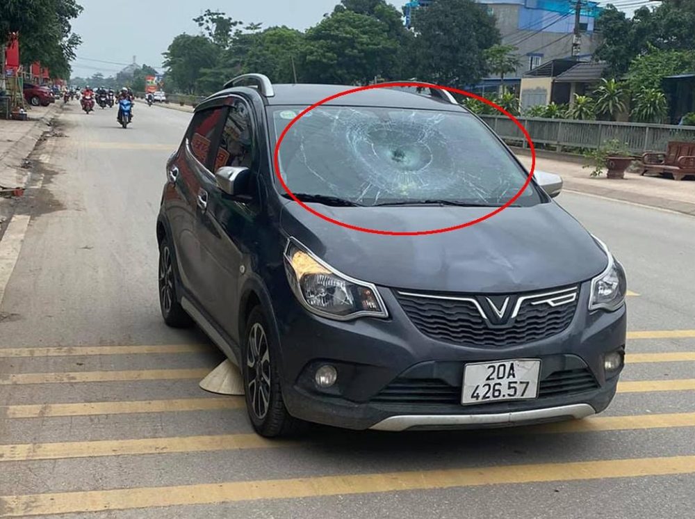 Chiếc &ocirc; t&ocirc; VinFast Fadil tại hiện trường vụ tai nạn