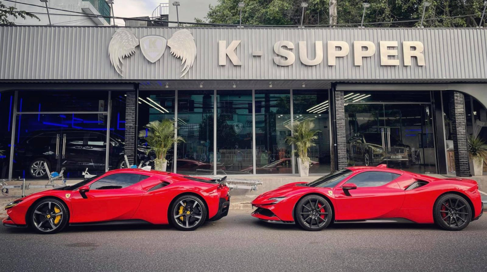 Hai chiếc siêu xe Ferrari SF90 Stradale này có tổng công suất 2.000 PS