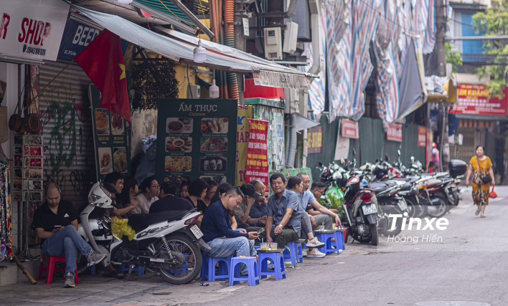 Người d&acirc;n thờ ơ ph&ograve;ng chống dịch Covid-19