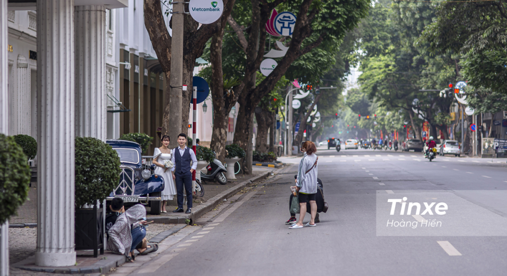 H&agrave; Nội s&aacute;ng 30/4