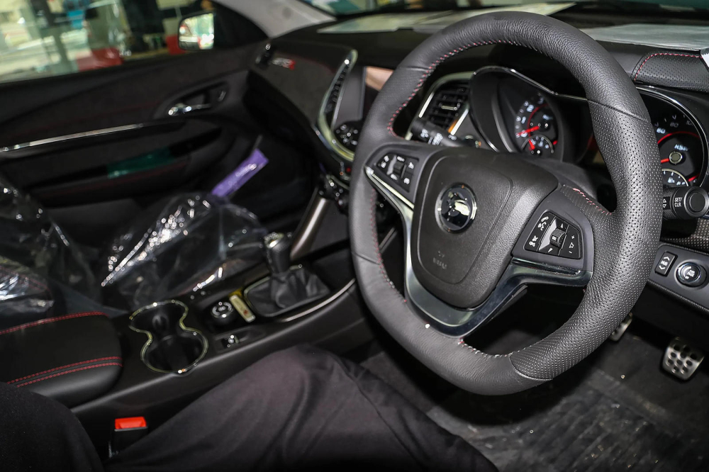 Hệ thống lái của bán tải Holden HSV Maloo GTSR Hệ thống lái của bán tải Holden HSV Maloo GTSR