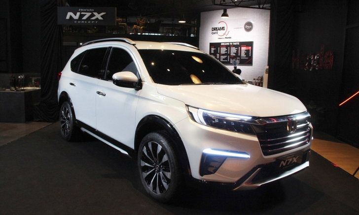 Honda N7X phiên bản thương mại là sự kết hợp giữa 2 phân khúc MPV và SUV 7 chỗ Honda N7X phiên bản thương mại là sự kết hợp giữa 2 phân khúc MPV và SUV 7 chỗ
