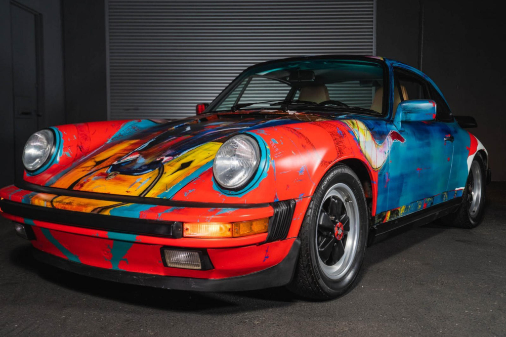 Phía trước của chiếc Porsche 911 Carrera 1989 nghệ thuật Phía trước của chiếc Porsche 911 Carrera 1989 nghệ thuật