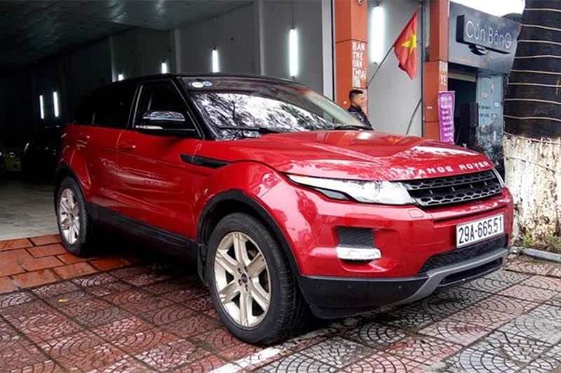 Vợ chồng Tuấn Hưng từng di chuyển trên Range Rover Evoque, Porsche Panamera hay BMW X6 Vợ chồng Tuấn Hưng từng di chuyển trên Range Rover Evoque, Porsche Panamera hay BMW X6