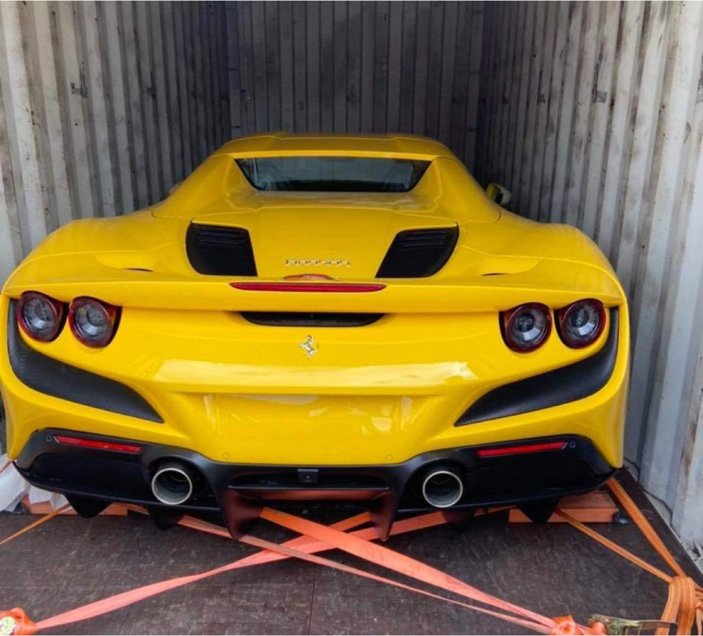 Siêu xe mui trần Ferrari F8 Spider sắp về Việt Nam Siêu xe mui trần Ferrari F8 Spider sắp về Việt Nam
