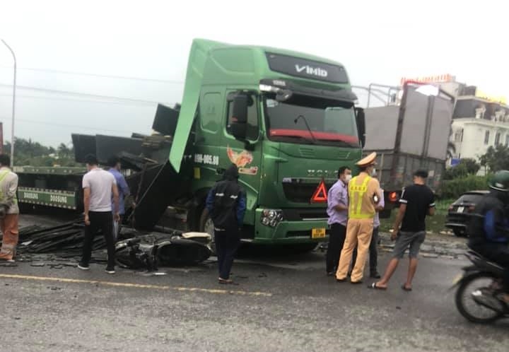 Rất may mắn vụ tai nạn kh&ocirc;ng xảy ra thương vong về người