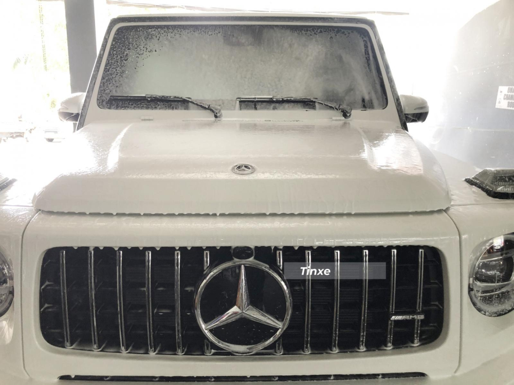 Lưới tản nhiệt ho&agrave;n to&agrave;n mới của Mercedes-AMG G63 