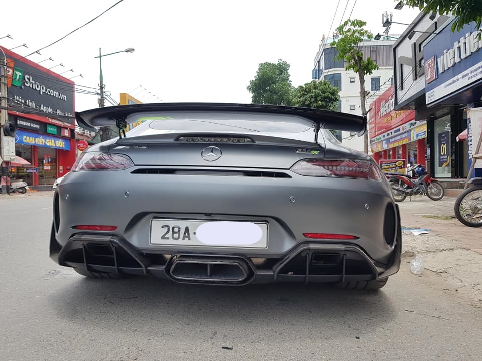 Xe ra biển số của tỉnh Hoà Bình