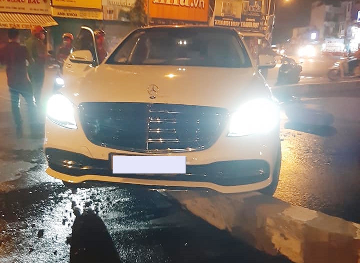 Lực lượng chức năng đang xử lý vụ việc