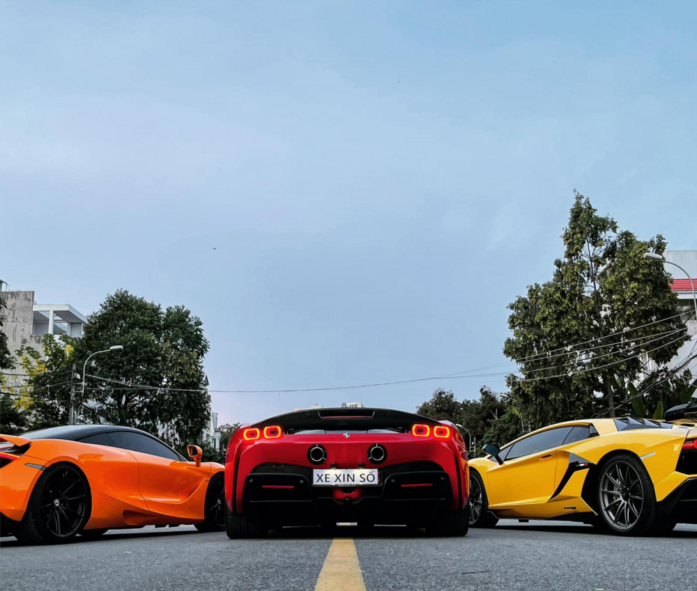 Si&ecirc;u xe Lamborghini Aventador SVJ v&agrave; McLaren 720S đ&atilde; c&oacute; biển số, chiếc xe Ferrari SF90 Stradale đang t&igrave;m chủ
