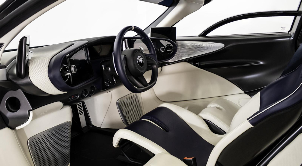 Khoang lái của siêu xe McLaren Speedtail