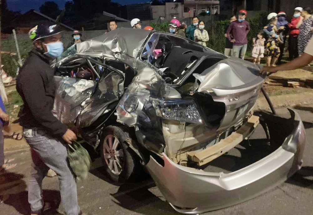 C&ograve;n đ&acirc;y l&agrave; thiệt hại của xe Toyota Vios